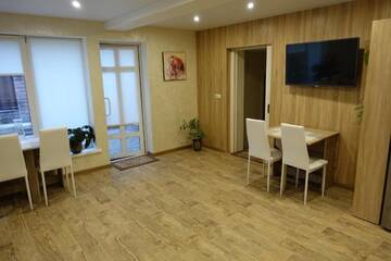 Фото номера Бюджетный двухместный номер с 1 кроватью Гостевой дом Toft Guest House г. Боровляны 19