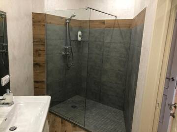 Фото номера Двухместный номер-студио Делюкс с 1 кроватью Гостевой дом Toft Guest House г. Боровляны 4